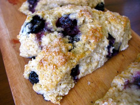 Fryin' Pan Bread Scones with Blueberries