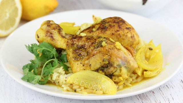 baked chicken legs with lemon and turmeric 