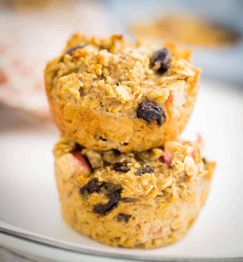 https://cleananddelicious.com/wp-content/uploads/2017/09/apple-oatmeal-muffin-820-10.jpg