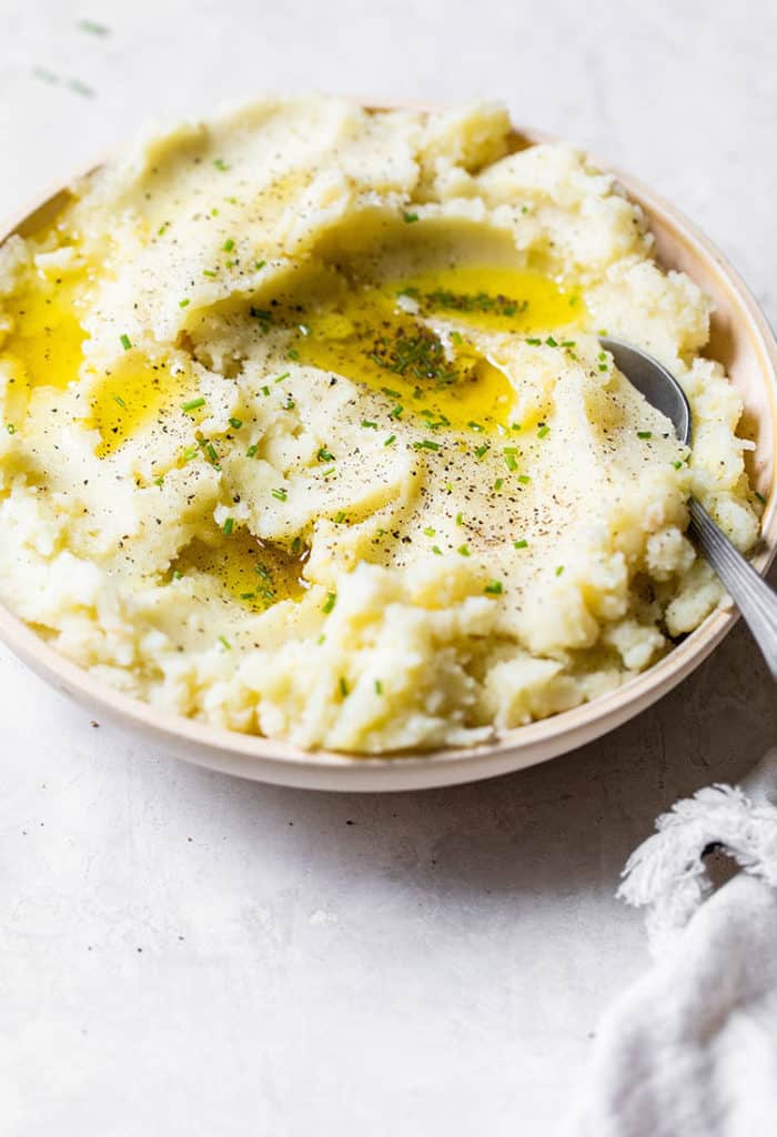 Dairy Free Mashed Potatoes (With Garlic + Olive Oil) « Clean & Delicious