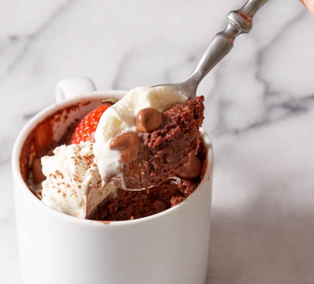 Recipe: Ice cream mug cake - Daily Bruin