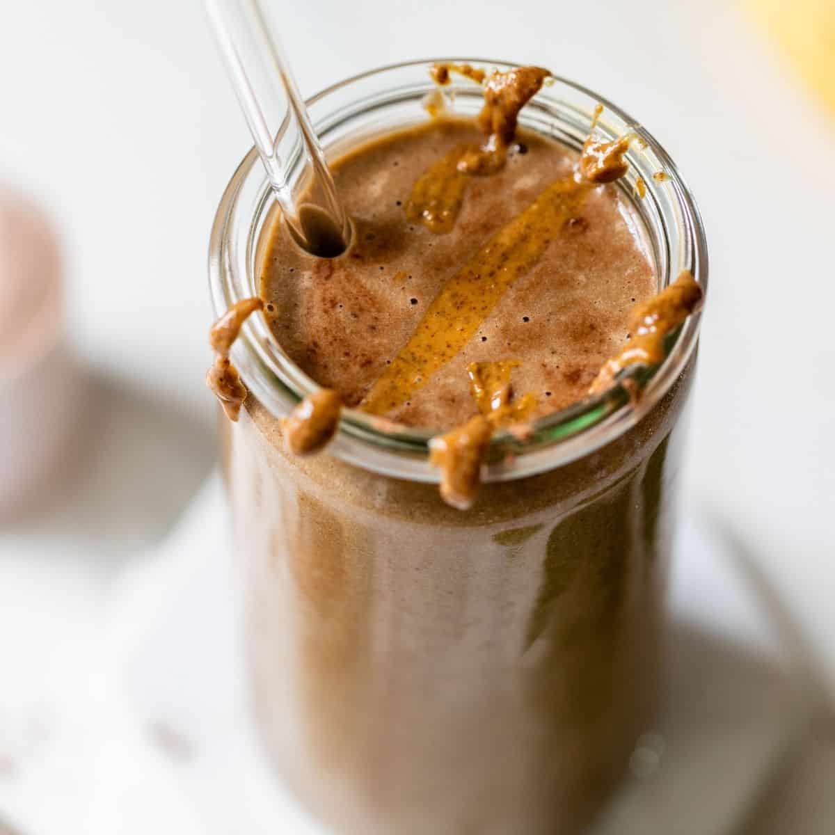 Quick Creamy Chocolate Protein Shake « for weight loss « Clean & Delicious