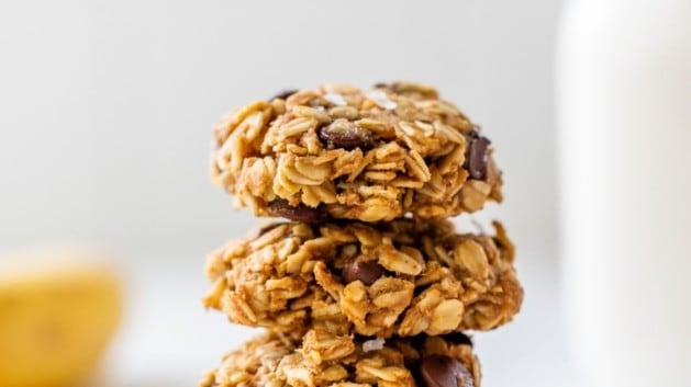 peanut butter oatmeal cookies stacked on top of each other