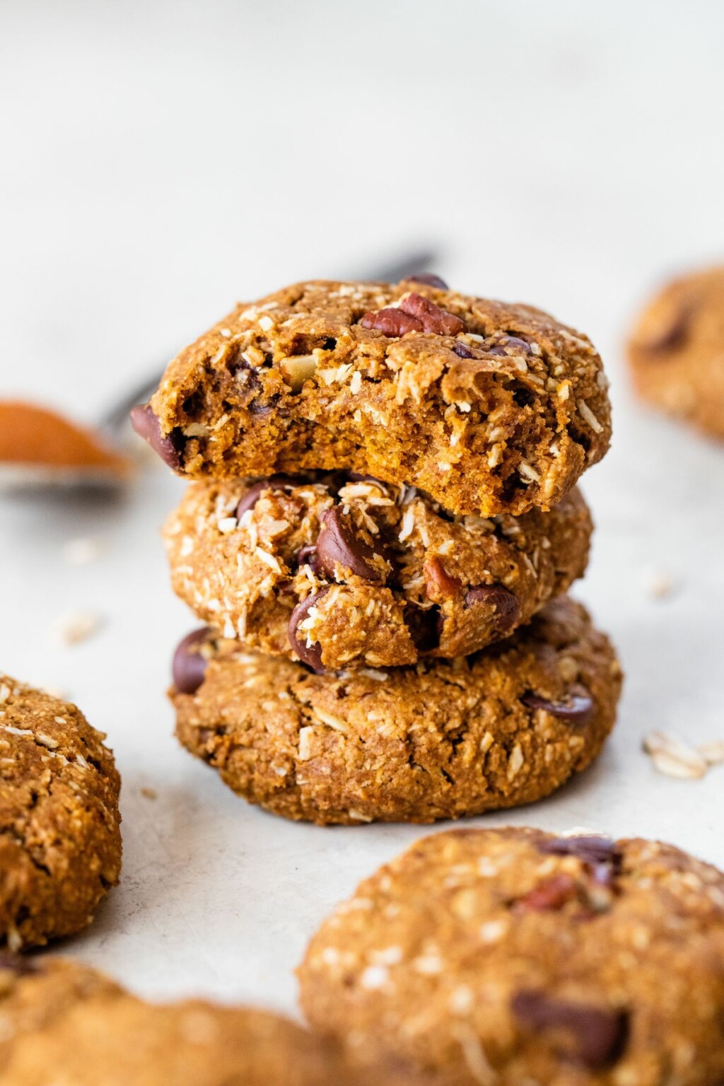 Pumpkin Oatmeal Chocolate Chip Cookies « Clean & Delicious