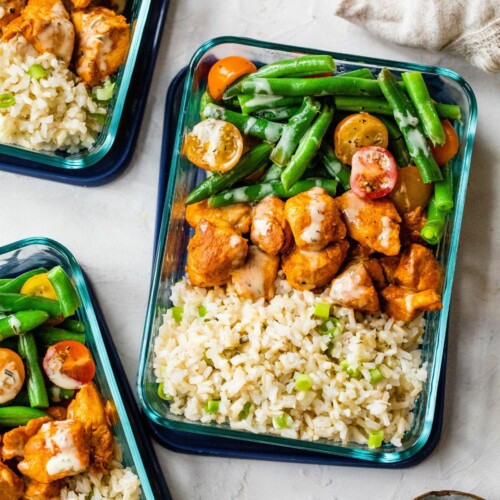 https://cleananddelicious.com/wp-content/uploads/2023/01/buffalo-chicken-rice-bowls-1-500x500.jpg